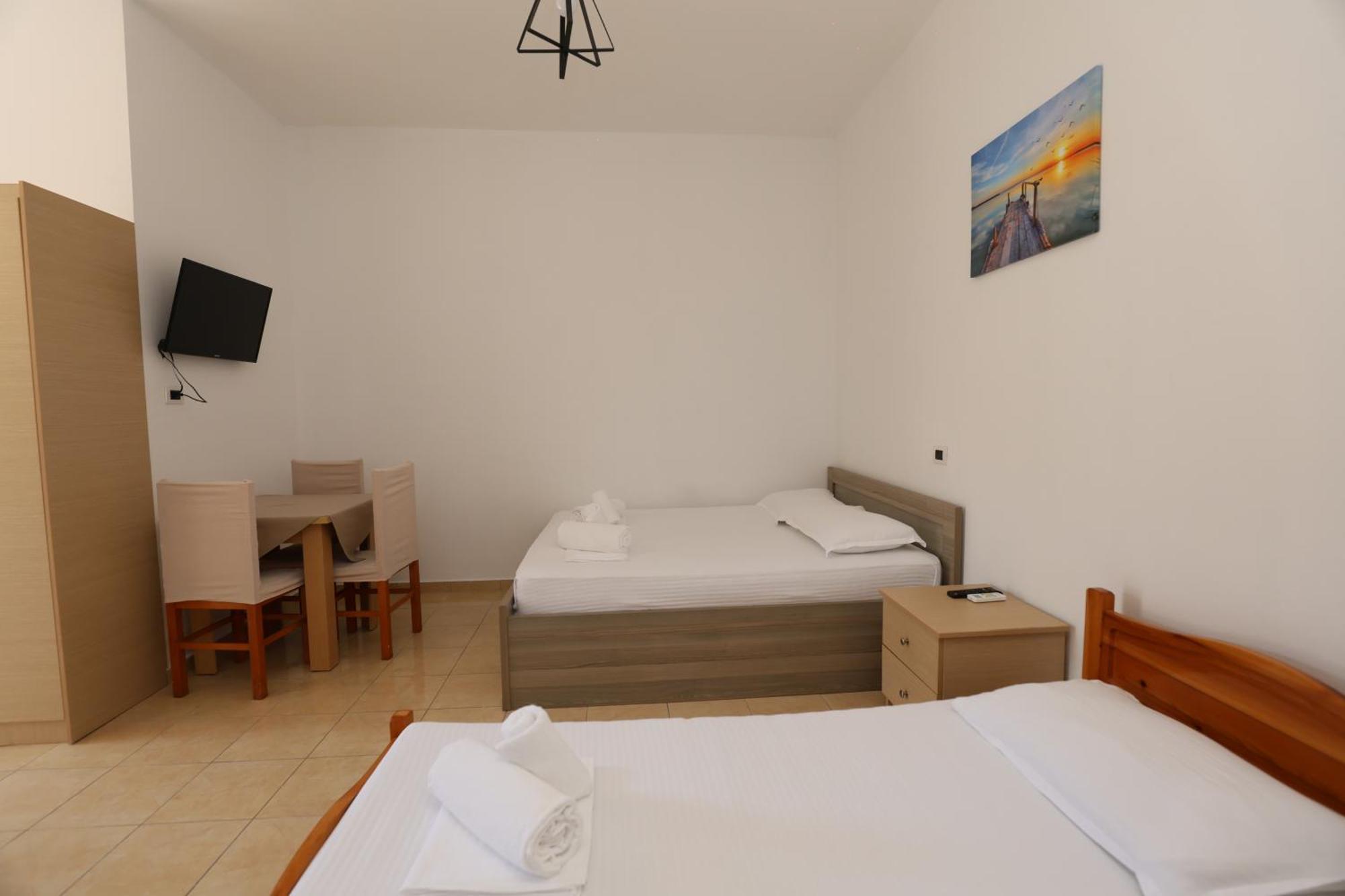 Michelle Apartments Ксамил Экстерьер фото