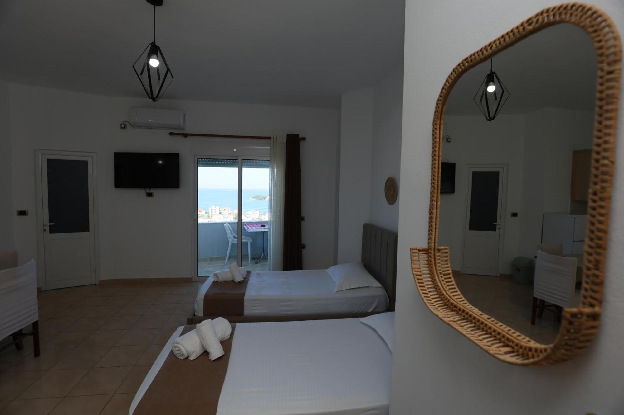 Michelle Apartments Ксамил Экстерьер фото